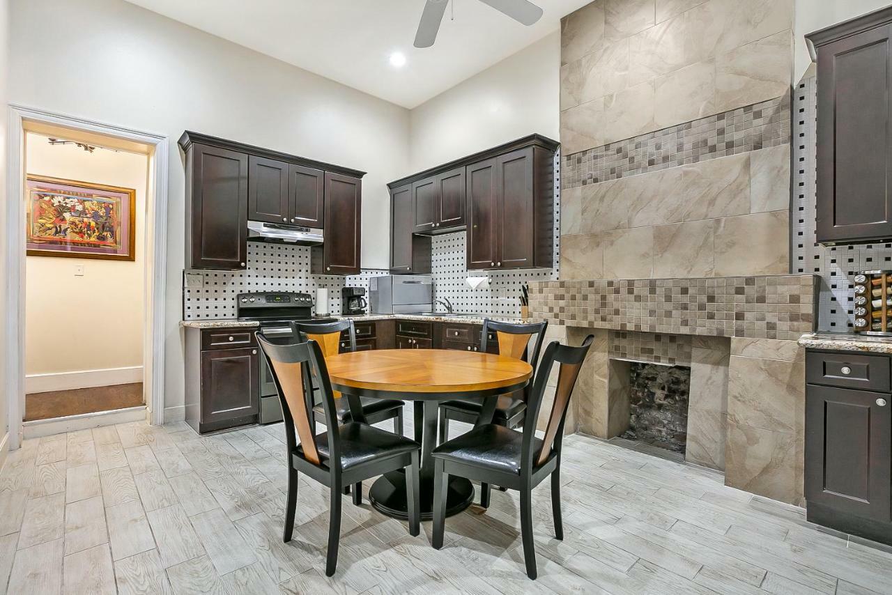 Elegant 4Br Condo In Downtown Новий Орлеан Екстер'єр фото